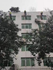 宜賓房管局外墻清洗